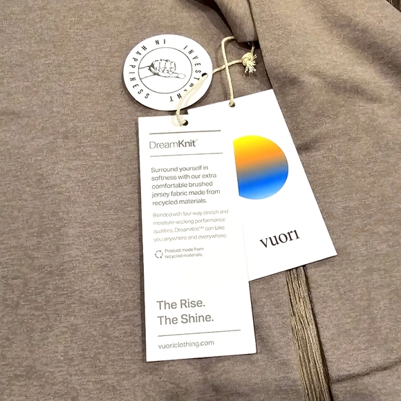 NWT Vuori Ponto Performance Crew Sweater Walnut Heather Small - Picture 3 of 5